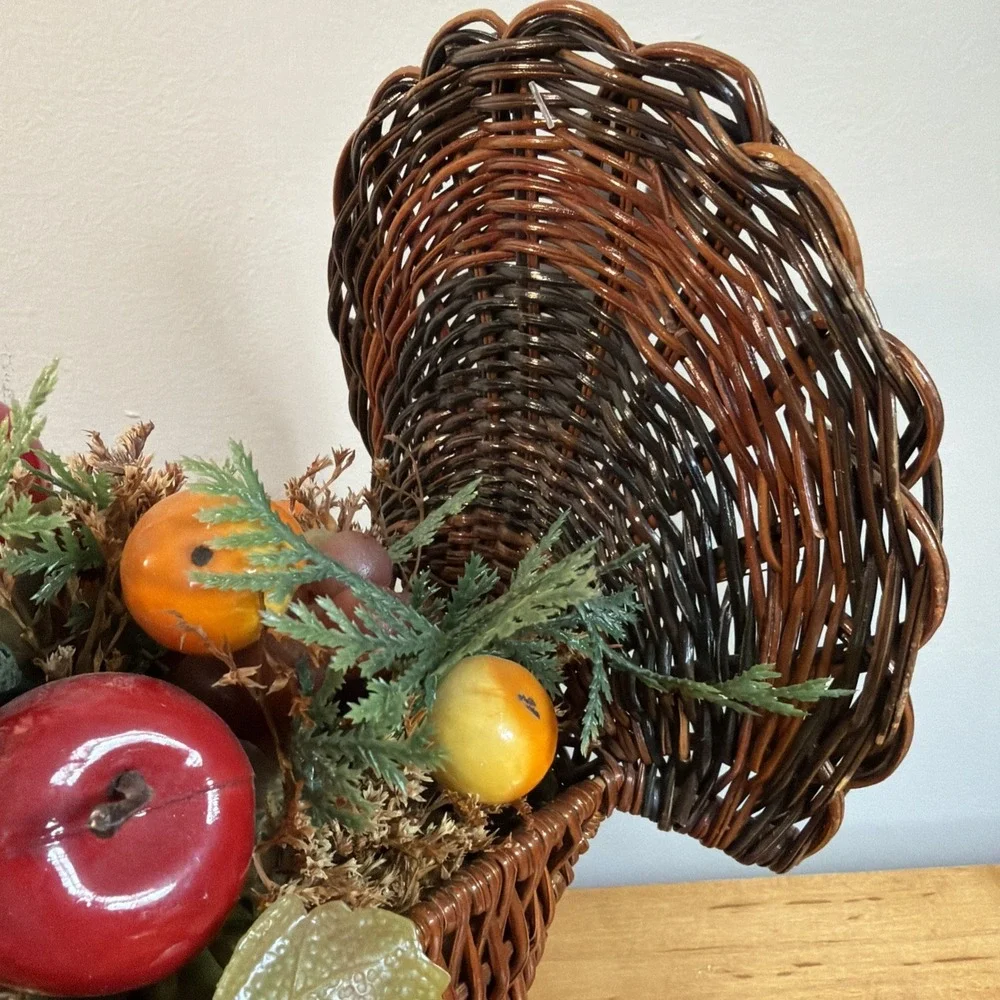 Vintage Wicker Turkey Woven Rattan Bread Basket Planter Farmhouse Country Filled